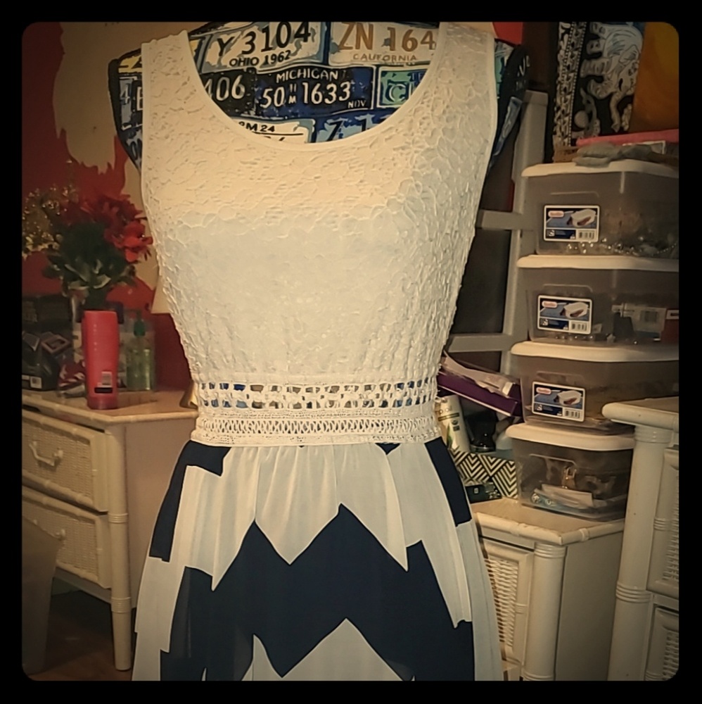 Beautiful Dress with blue Zig zags